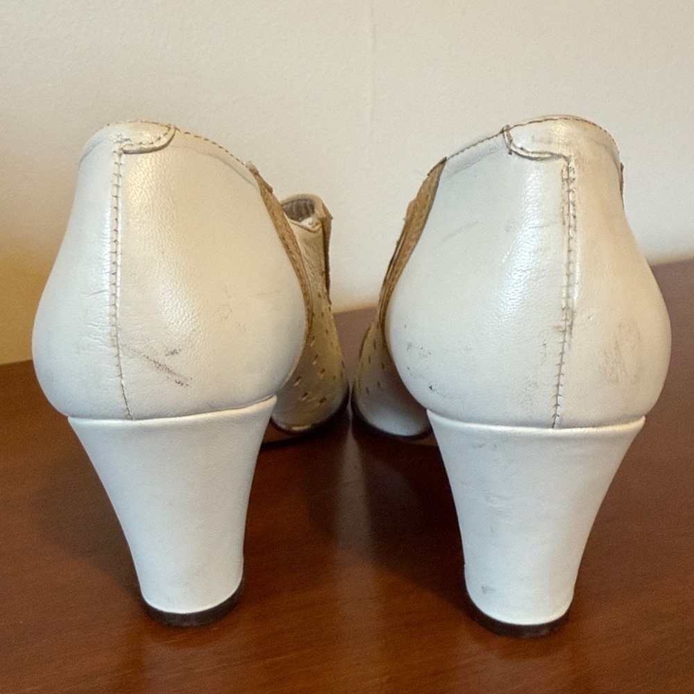 Re-Mix Cassandre Ivory/Tan Used Condition - Picture 4 of 6